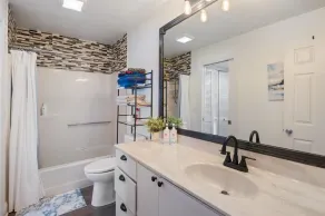 Cozy Pet-Friendly Condo w/ Pool - Image 2