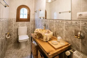 Hania House - Image 5