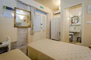 Guest house SOTTO I VOLTI Centro Storico - Image 2