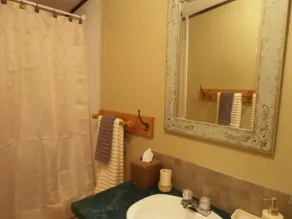 Wolf Creek Farm ~ For en 'hylende' god tid! - Image 3