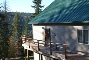 Breathtakingly beautiful, all season, all occasion lake front getaway! - Image 5