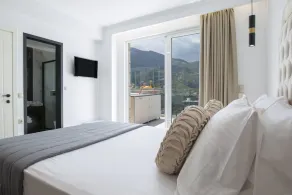MAJESTIC VILLAS - Image 4