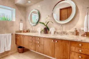 Magnifique domaine de 5 chambres en bord de mer avec équipe sur place et 7e nuit gratuite *! - Image 2