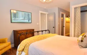 Heartwood♥ Cabin loft w/private HotTub, Hiking, Fishing, & Ziplines on 66 acres! - Image 4