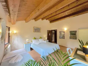 Villa Il Noceto mit privatem Pool, für 17 Personen, 5 Schlafzimmer,nahe dem Meer - Image 2