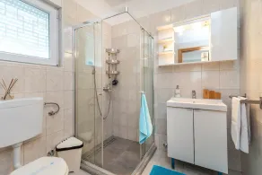 Modern 1bed apt near beach&old town + Parking + Patio - Image 3