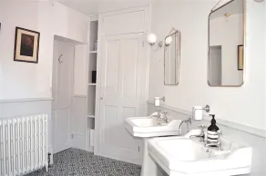 Book Club | Luxury self-catering in the heart of Bridport, Dorset - Image 2