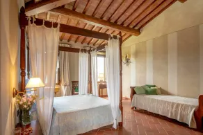 Villa em Rapale com 9 quartos e capacidade para 18 pessoas - Image 5