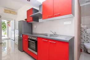 Sea View Apartments Lendic Podgora - Image 3