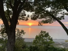 Classic Leland cottage on the beach, beautiful sunsets, 8 min. walk to downtown - Image 3