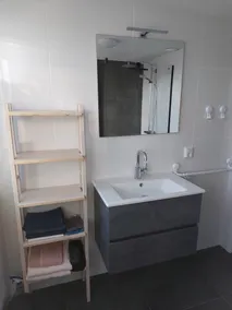 Luxus Ferienwohnung für 5 Personen in Strandnahe, umzäunten Garten, Pool. - Image 4