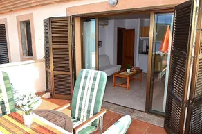 La Roca Azul Cala Ratjada – Video ansehen, Terrasse mit Meerblick & Pool - Image 5