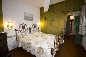 Moon Nest - Apartment in villa, 10 min from the sea private garden pool - Image 3