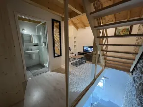 T1 Triplex-Appartamento-Comfort-Bagno in camera-Vista giardino - Image 2