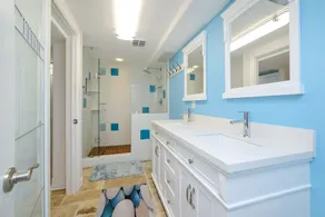 4 Season Log Chalet Home with Hot Tub - Image 2