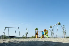 Charmerende stenby med swimmingpool, tennis, i det grønne nær havet og tjenester - Image 3