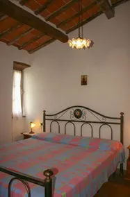Cosy apartment for 4 people with pool, WIFI, TV and pets allowed, close to Cortona - Image 4