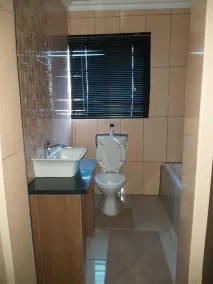 Hulela Guest House - Image 3