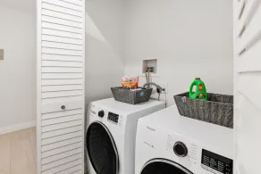 Appartement de vacances convivial et familial avec jacuzzi, barbecue et piscine | Vue plage | Adapté au travail à distance - Image 2
