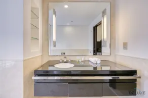 Upscale Studio at The Address Residences Dubai Marina by Deluxe Holiday Homes - Image 4