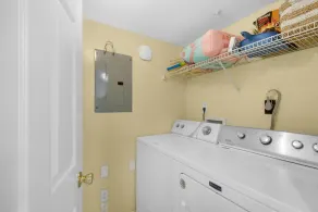 Perfect location! Ground floor, 40 Steps to Pool or Beach! Pets Welcome! - Image 2