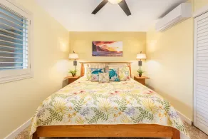 Ocean Front, Ground Level 1 Bedroom with King, Sleeps 4, with Cold AC - Image 4