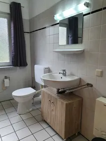 Large, cozy vacation apartment - for tourist purposes only - Image 3