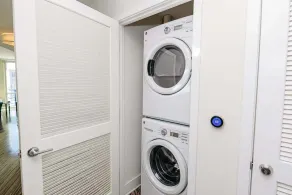 Wohnung mit Pool | Stadtblick - Image 3