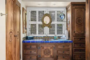 Spanish Pueblo Style Elegance in the Heart of Santa Fe - Image 3