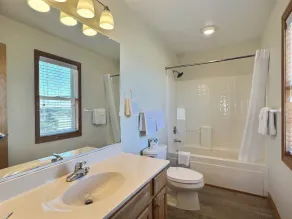 Shell Castle Cottage - 4 Schlafzimmer - nur wenige Schritte vom Strand entfernt - Community Pool & Spa - Image 3