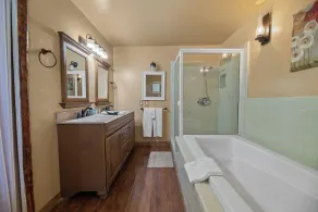 Moonridge Retreat - Image 4