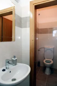 Attractive, air-conditioned, fully furnished apartments in a quiet location - Image 2