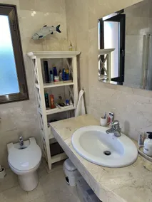 Superbe 2-Bedroom Penthouse (de faible hauteur) juste à côté de la plage / Fab Vues - Image 3