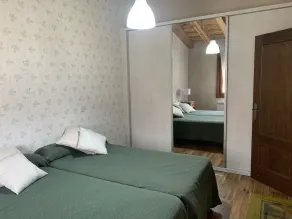 Two-bedroom house in Duratón - Image 5