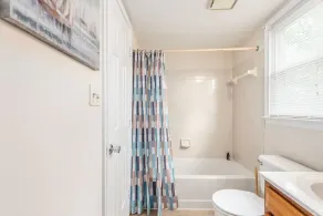 Private One Bedroom Furnished Condo Sleeps 4 True Downtown Condo - Image 2