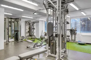 Great Midtown East 2BR w/ Gym, Roofdeck & W/D, nr Parks, by Blueground - Image 5