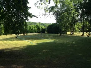 Fredens havn! Lys slot, familiehus midt i en park. - Image 2