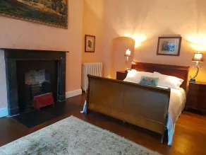 2 Bed Suite with tea/coffee making facilities - Image 4