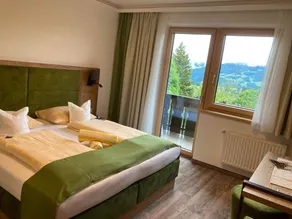 Juniorsuite Schmiedstock, shower, WC, 1 bedroom - Sporthof Austria - Image 3