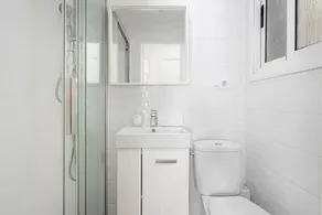 Welcome to my home! Recently renovated 3 bedroom apartment, in the neighborhood of Esplugues - Image 4