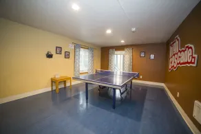 Mt Hood Lodge: Perfect for Large Groups: Sleeps 44 Maximum-Two Deluxe Hot Tubs - Image 2