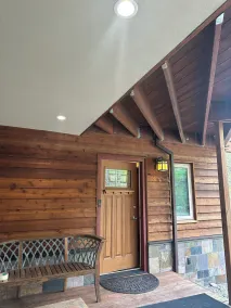 Eagle Peak Guesthouse/ 2 room suite with kitchenette - Image 4