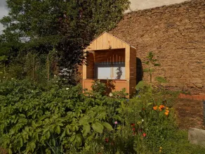 Charming little house 5 minutes from hiking trails - Image 4
