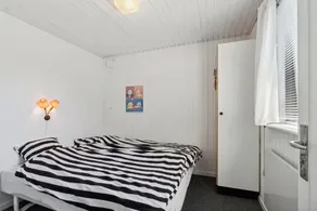Atmospheric summer cottage at Hejlsminde - Image 4