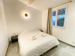 Grimaud house in condominium with pool and 2 parking spaces between village and beaches - Image 5