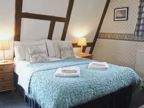 9 bedroom accommodation in Winterbourne Abbas, near Dorchester - Image 5