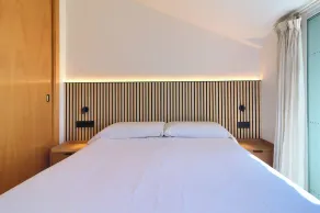Beachfront house with private pool - Image 2