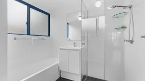Heritage 102 - Central Tuncurry Location! - Image 3