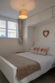 2 Bedroom Holiday Cottage - Image 5