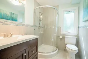 Cozy Pocono Chalet with Ammenities - Image 4